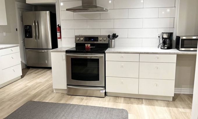 Stouffville Apartment | Luxurious Home in the heart of Stouffville