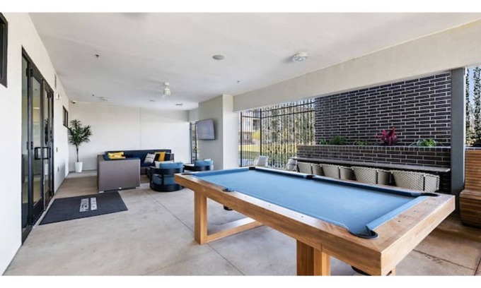 Pflugerville Apartment | Luxurious 1:1 Suite, Pool, Billiards; 17min Domain