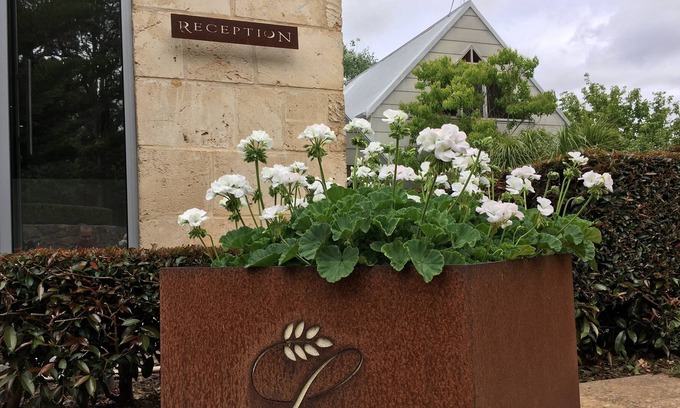 Bramley Villa | Luxurious 2 bedroom, 1 bathroom self contained limestone villa, with a hot spa.