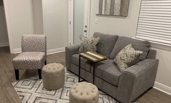 Mobile Condo | Luxurious 2nd floor midtown apartment with balcony.
