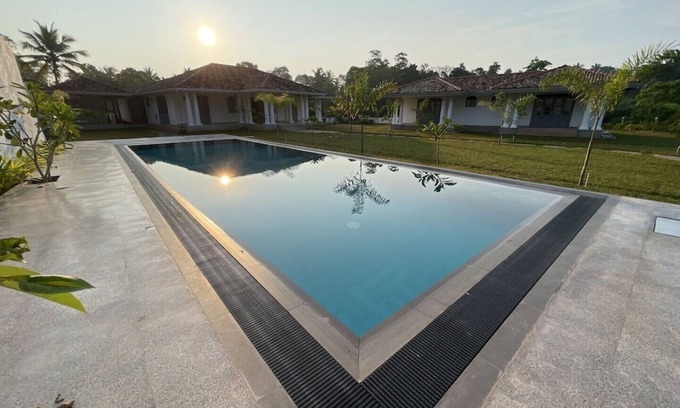 Nalagasdeniya Villa | Luxurious 5 bedroom villa in a peaceful location in Hikkaduwa Sri Lanka