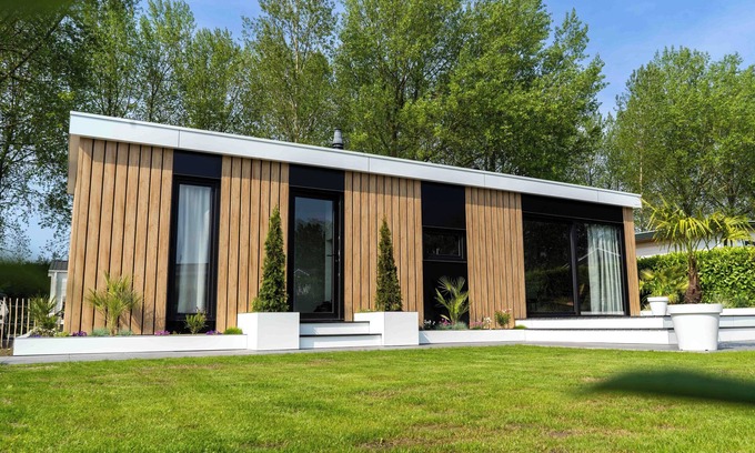 Sint Kruis Ski Chalet | Luxurious 5-person chalet in Zeeuws-Vlaanderen - Large garden - Air conditioning