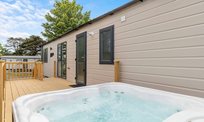 Kilgetty House | Luxurious and contemporary caravan.