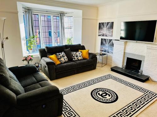 Gerrards Cross Apartment | Luxurious apartment-London-GerrardsCross-Wembley-Parking-sleeps4