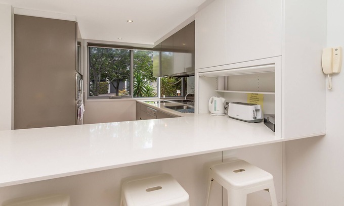 Magenta Shores Apartment | Luxurious Apartment At Magenta - 501
