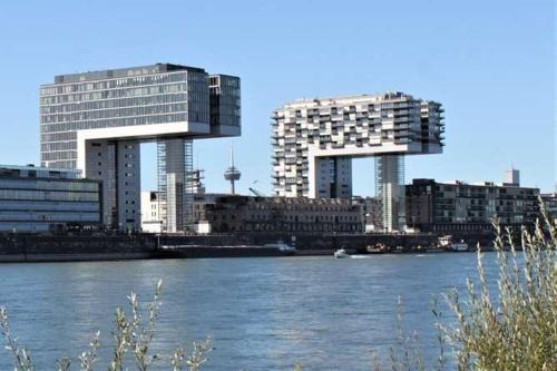 Altstadt-Sued Apartment | Luxurious apartment in high class building Kranhaus in Cologne