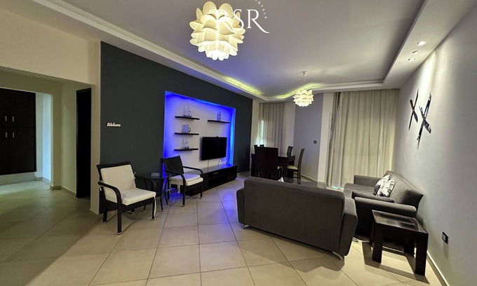 Village Road Apartment | Luxurious apartment with a stunning sea view