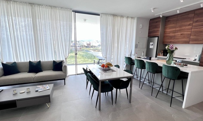 Limassol Apartment | Luxurious Apt- minutes to Casino/Resort,Port,Tennis Academy, ladiesMile &Mall.