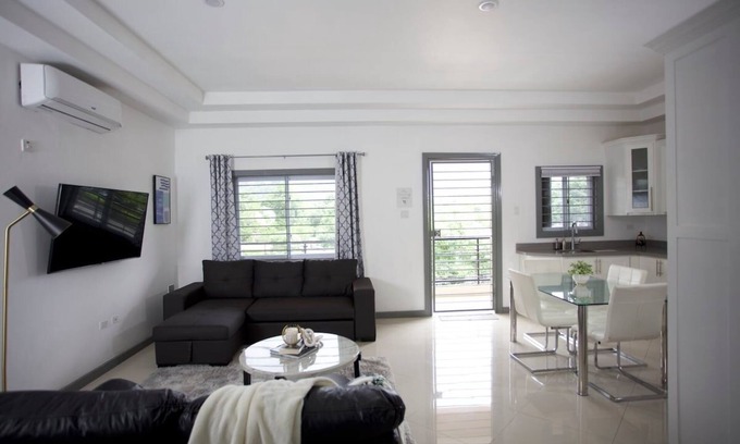 Havendale Apartment | Luxurious Apt w/Amazing Mountain View
