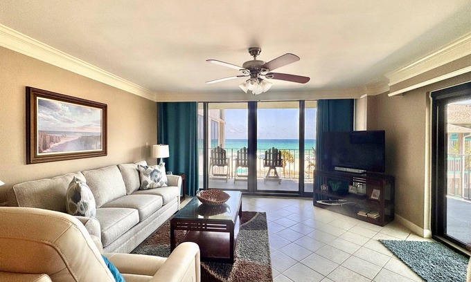 Thomas Drive Condo | Luxurious Beachfront Condo, Wrap-A-Round Balcony/Gourmet Kitchen-Beach Ser, Pool