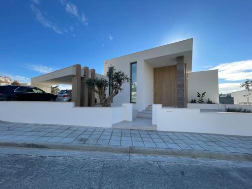 Germasogeia Apartment | Luxurious Brand New Apartment