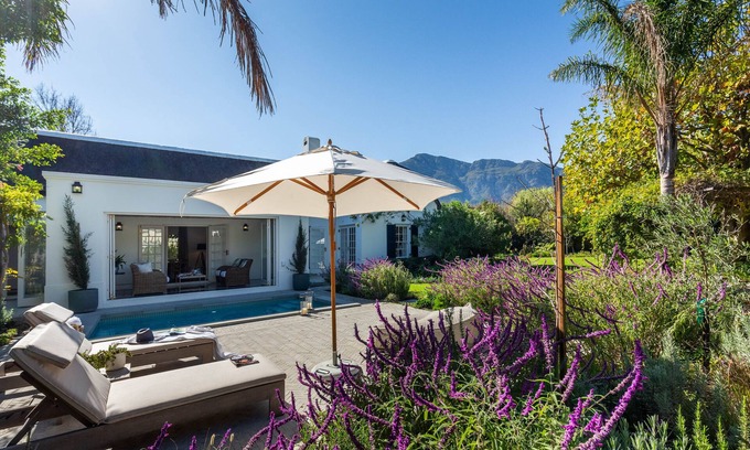 Franschhoek Villa | Luxurious Cape Dutch Villa in Franschhoek with Private Pool