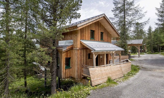 Turracher Hohe Ski Chalet | Luxurious chalet with outdoor whirlpool