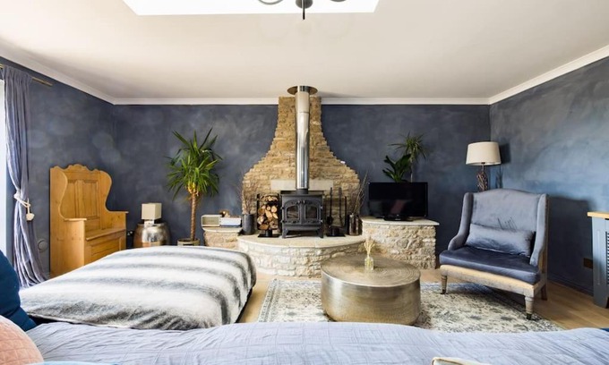 Frome Villa | Luxurious Complex: 2 barns together edge of Frome