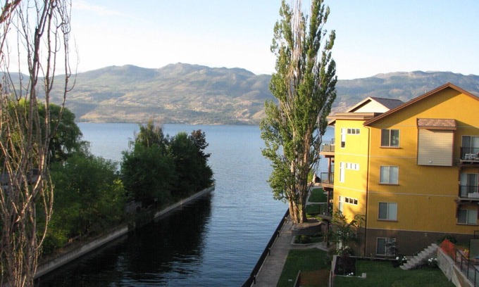 Westbank Condo | Luxurious Condo on the Beach, West Kelowna