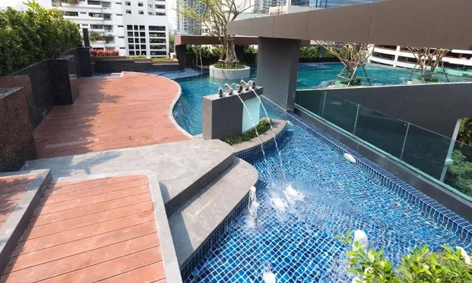 Khlong Toei Nuea Condo | Luxurious Condo @Heart of Bangkok - Quiet location - Fast Wifi - 24 Hour Checkin