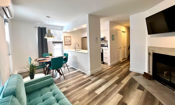 Magog Apartment | Luxurious condo in downtown Magog with wood fireplace and pool