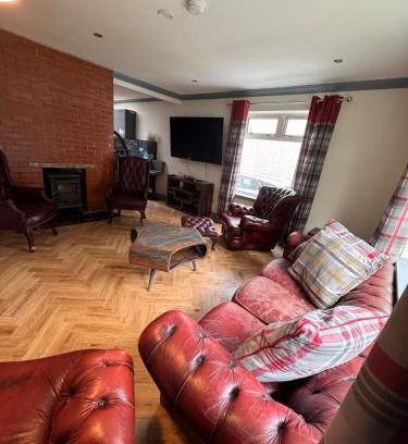 Achachork House | Luxurious Cottage on the River of Portree