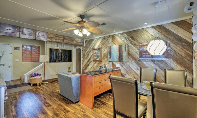 Lodi Apartment | Luxurious Downtown Lodi Apartment in Wine Country!