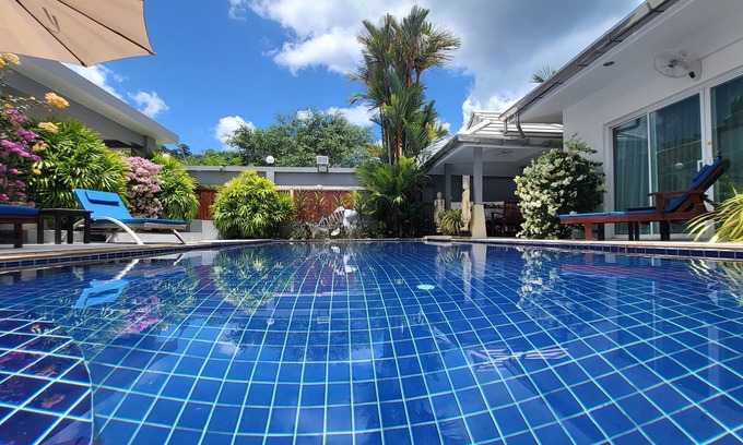 Patong Villa | Luxurious Dream Villa 350m2 with Private Pool in Kamala for 8/10 People