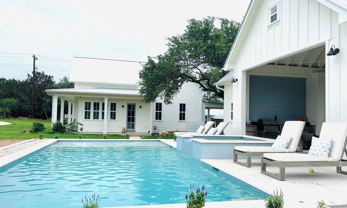 Pedernales Canyon Ranch House | Luxurious Farmhouse + Pool/Hot Tub Near Lake Travis