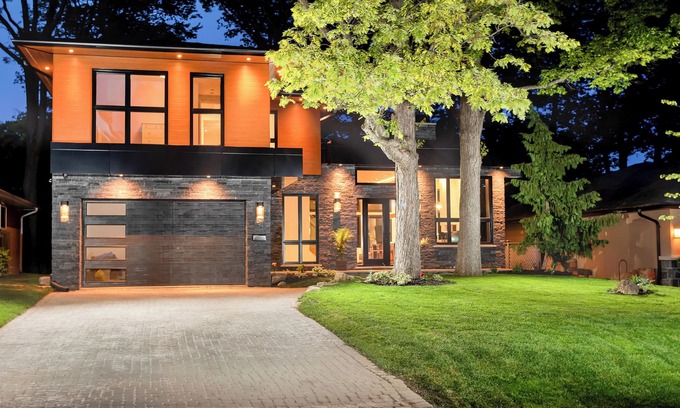 Etobicoke House | Luxurious getaway in the city