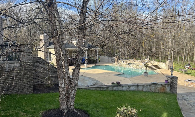 Upper Marlboro House | Luxurious guest house on Private Estate 15 min to DCn1 mil to Equestrian Center