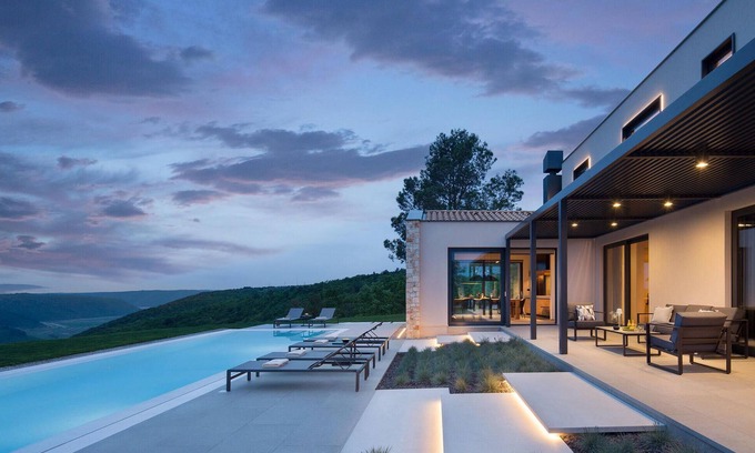 Rasa House | Luxurious home in Labin with sauna