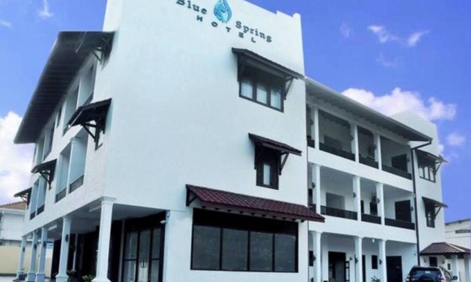 Thalpitiya Hotel | Luxurious hotel with 20 bedrooms and AC, WiFi in charming Wadduwa