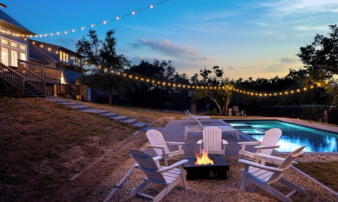 Dripping Springs House | Luxurious Lake Park House: Sleeps 25, Pool, Hot-Tub, Firepit and Game Room!