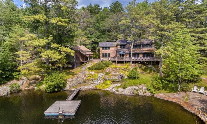 Camden House | Luxurious lakefront home, now booking Fall-Winter 2025 and Summer 2026
