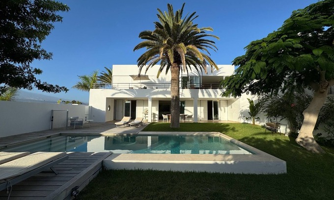Arona Villa | Luxurious, light-flooded villa with pool, 50 m from the sea
