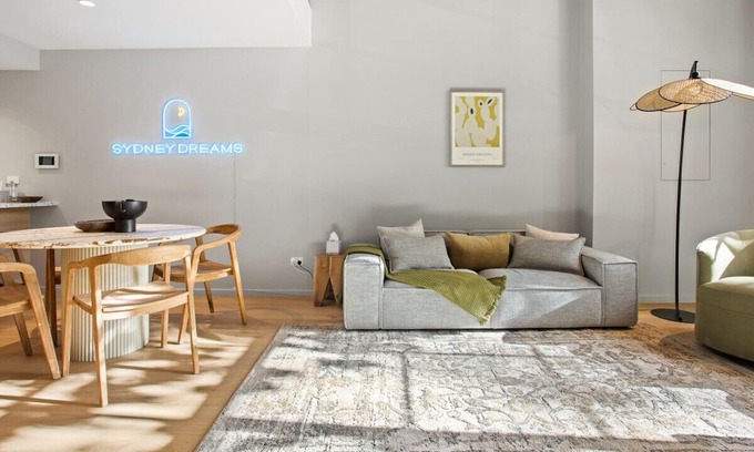 Glebe Apartment | Luxurious Loft Living on the Park
