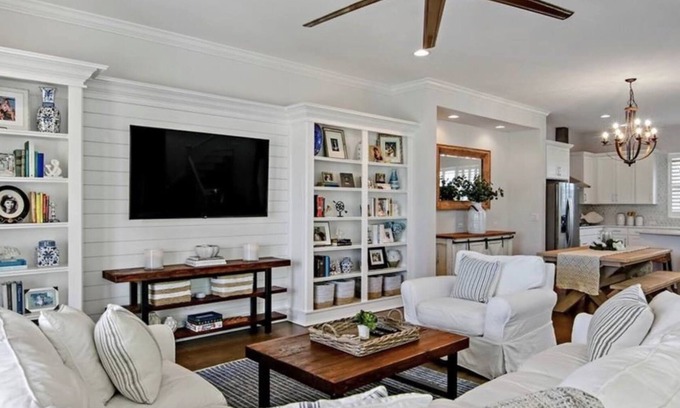 Redington Beach House | Luxurious Modern Townhouse right across beach!