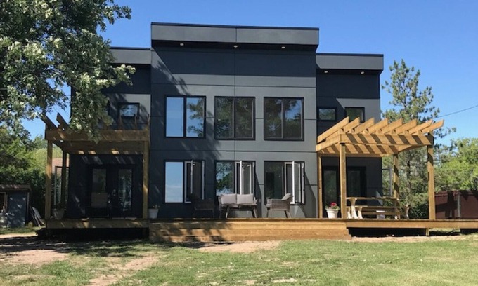 Grand Marais House | Luxurious modern lakefront cottage in Grand Beach Manitoba