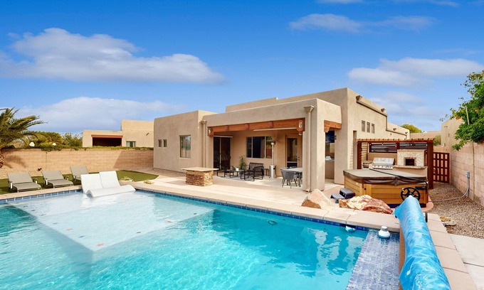 Continental Reserve House | Luxurious mountain view home with gorgeous pool, hot tub, grill, patio, & AC
