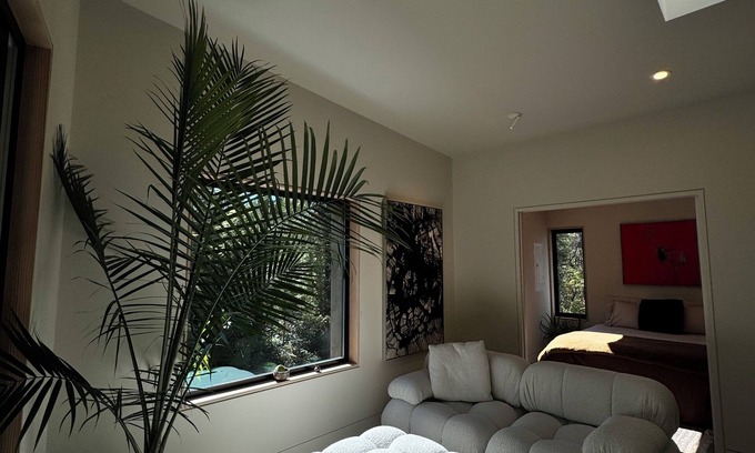 Tofino House | Luxurious, newly built sustainable home, nestled in old growth forest.