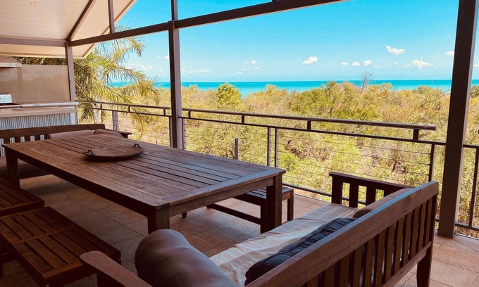 Broome House | Luxurious Resort Style Accommodation