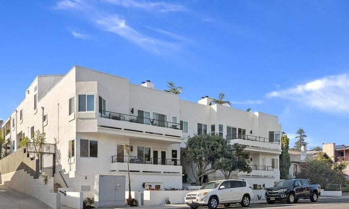 La Playa Condo | Luxurious San Diego La Playa Condo Perfect Snowbird or Desert Escape