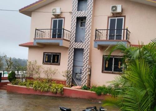 Bhilar Villa | Luxurious shivanya palace 7 bhk