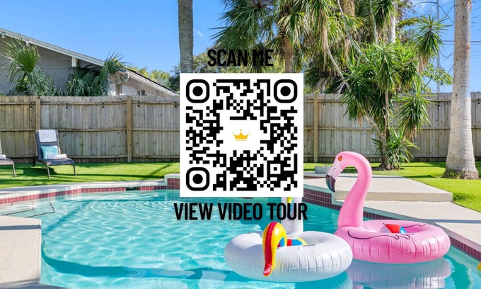 Palm Harbor House | Luxurious Spa Retreat with Stunning Pool in Palm Harbor