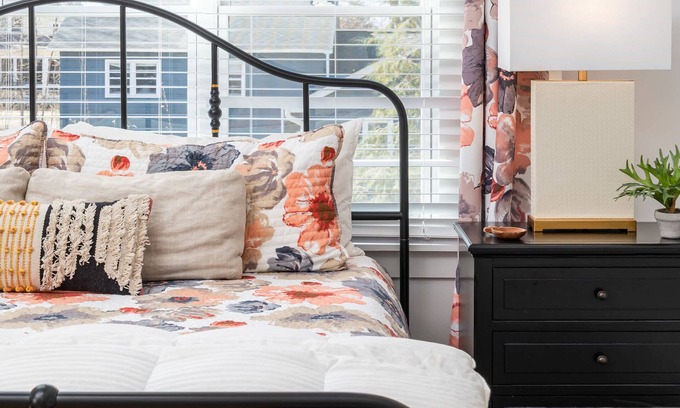 Douglas Apartment | Luxurious Studio in Downtown Douglas