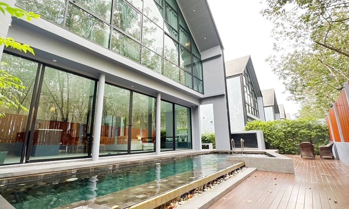 Choeng Thale Villa | Luxurious villa with 3 BR in Bangtao, Phuket