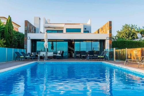 Almancil Villa | Luxurious VILLA 6 BD W/heated pool , GOLF, Beach