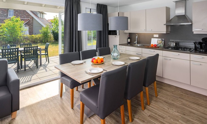 Arcen Villa | Luxurious villa, washer & sauna in Maasduinen area