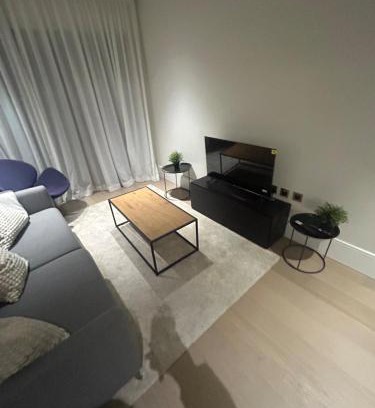 Peninsula Apartment | Luxury 1 bed apartment Greenwich