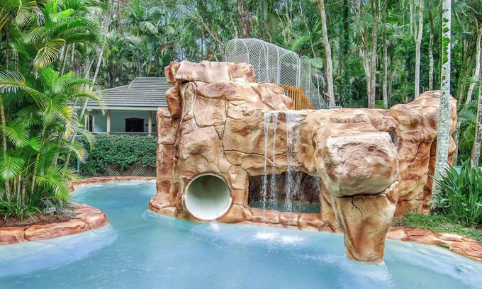 Coffs Harbour Apartment | Luxury 1 Bedroom Spa Villa