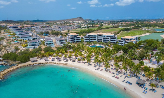 Sint Michiel Apartment | Luxury 2 BDR beachfront apartment at “The Shore” on Blue Bay Resort Curacao