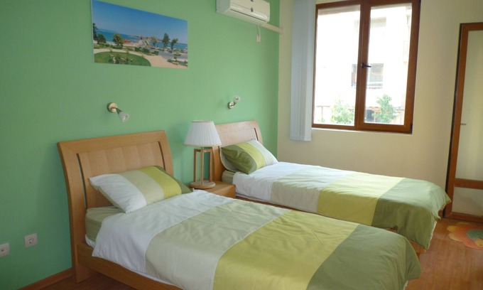 Sveti Vlas Apartment | Luxury 2 bed family unit in Garden of Eden resort