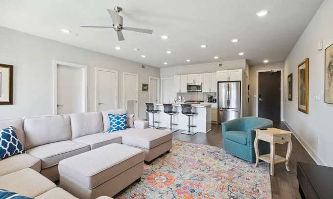 New Orleans Condo | Luxury 2 Bedroom Condo in Vibrant NOLA Bywater!